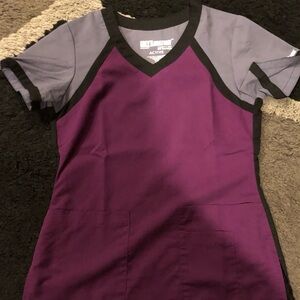 Previously Worn Grey’s Anatomy Short SleeveTop